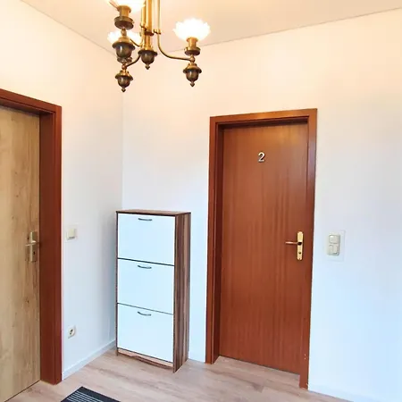 Monteursunterkunft Strasslach- Fitters' Accommodation With Shared Kitchen & Garden Exterior foto