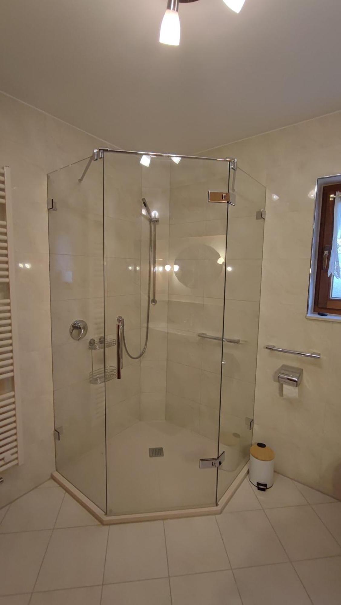 Monteursunterkunft Strasslach- Fitters' With Shared Kitchen & Garden Apartment Strasslach-Dingharting