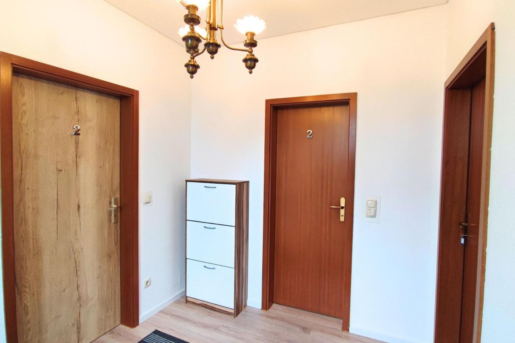 Apartment Monteursunterkunft Strasslach- Fitters' With Shared Kitchen & Garden Strasslach-Dingharting