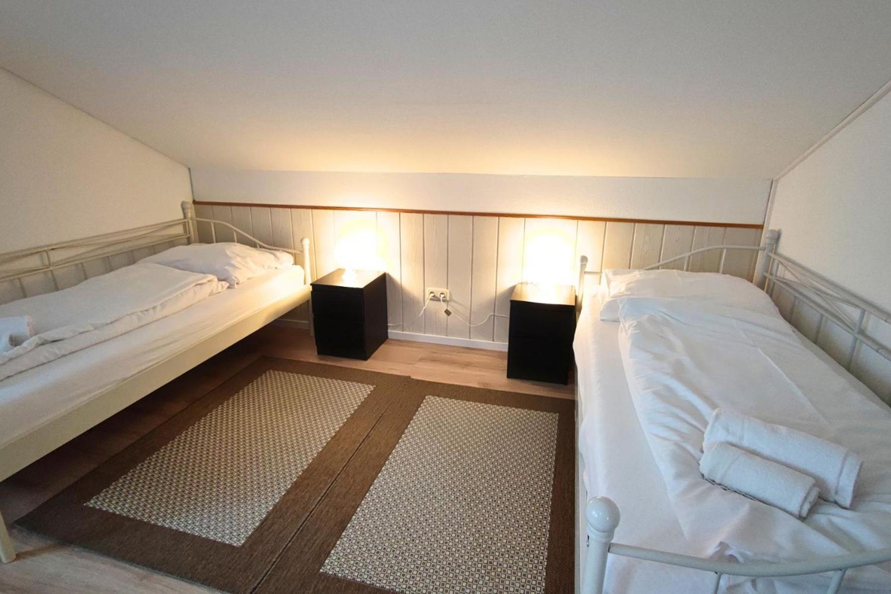 Monteursunterkunft Strasslach- Fitters' With Shared Kitchen & Garden Apartment Strasslach-Dingharting